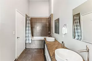 465 Brickell Ave, Miami, FL 33131 - Photo 19