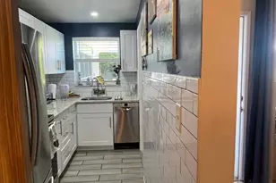 490 19th Ave, Fort Lauderdale, FL 33060 - Photo 13