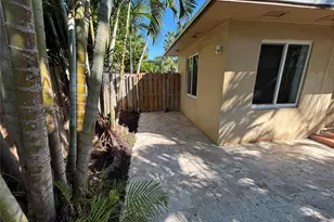741 NE 17th Terrace, Fort Lauderdale, FL 33304 - Photo 9