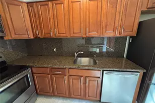 741 NE 17th Terrace, Fort Lauderdale, FL 33304 - Photo 5