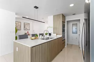 600 NE 27th St, Miami, FL 33137 - Photo 3