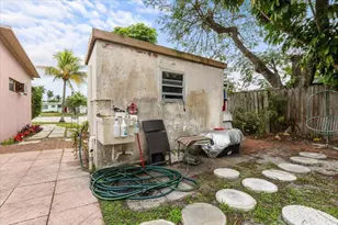 5805 NW 18th Ct, Margate, FL 33063 - Photo 39