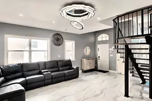 1888 NW 75th Way, Hollywood, FL 33024 - Photo 13