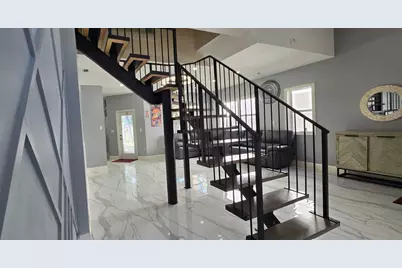 1888 NW 75th Way, Hollywood, FL 33024 - Photo 11