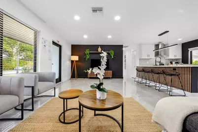 2925 NE 1st Avenue, Wilton Manors, FL 33334 - Photo 1