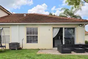 1723 NW 78th Way, Hollywood, FL 33024 - Photo 5