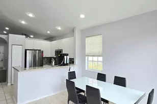 1723 NW 78th Way, Hollywood, FL 33024 - Photo 15