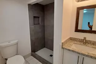 8000 Fairview Dr, Tamarac, FL 33321 - Photo 15