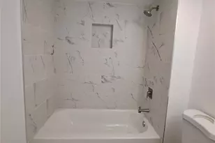 8000 Fairview Dr, Tamarac, FL 33321 - Photo 11