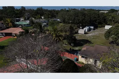 940 NW 151st Street, Miami, FL 33169 - Photo 11