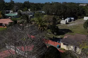 940 NW 151st St, Miami, FL 33169 - Photo 11