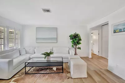 3019 N 57th Drive, Hollywood, FL 33021 - Photo 3