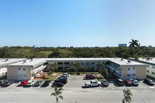 1451 N 12th Ct, Hollywood, FL 33019 - Photo 25