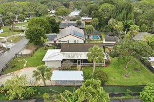 708 Dixie Ln, West Palm Beach, FL 33415 - Photo 3