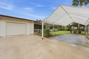 708 Dixie Ln, West Palm Beach, FL 33415 - Photo 39