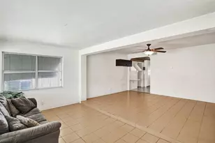 632 SW 8th St, Hallandale Beach, FL 33009 - Photo 7