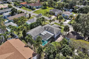 632 SW 8th St, Hallandale Beach, FL 33009 - Photo 55