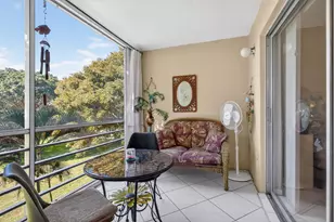 330 NE 26th Ave, Boynton Beach, FL 33435 - Photo 5