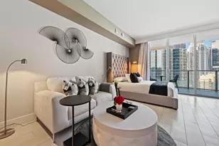 1300 Brickell Bay Dr, Miami, FL 33131 - Photo 13