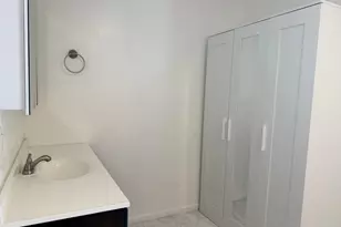 536 NW 45th St, Oakland Park, FL 33309 - Photo 9