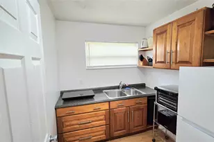 536 NW 45th St, Fort Lauderdale, FL 33309 - Photo 5