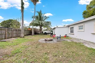 6810 Merion Ct, North Lauderdale, FL 33068 - Photo 19