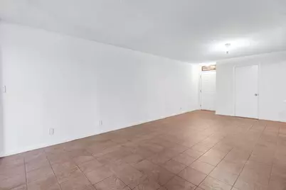 210 Lake Pointe Drive #103, Fort Lauderdale, FL 33309 - Photo 7