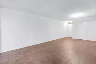 210 Lake Pointe Dr, Fort Lauderdale, FL 33309 - Photo 7