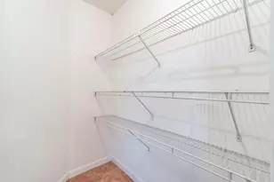 210 Lake Pointe Dr, Fort Lauderdale, FL 33309 - Photo 19