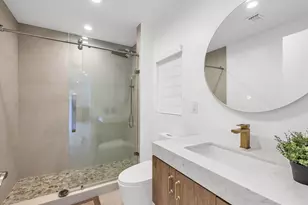 5960 N Bayshore Dr, Miami, FL 33137 - Photo 39