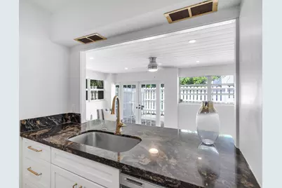 375 Orange Way, West Palm Beach, FL 33405 - Photo 7