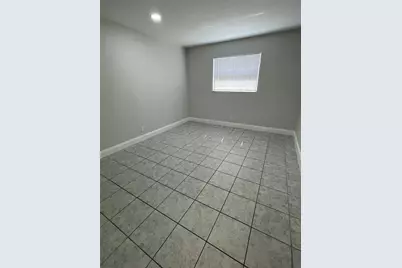 511 W Kalmia Drive #16, Lake Park, FL 33403 - Photo 3