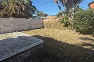 625 54th St, West Palm Beach, FL 33407 - Photo 3