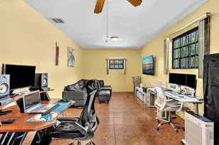 2285 NW 195th St, Miami Gardens, FL 33056 - Photo 19