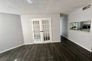 9733 Westview Dr, Coral Springs, FL 33076 - Photo 3