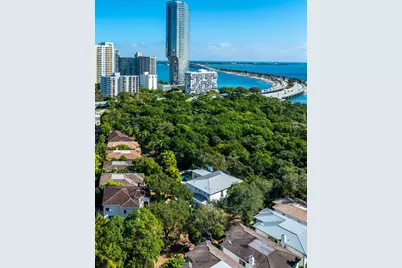 2765 Brickell Court, Miami, FL 33129 - Photo 57