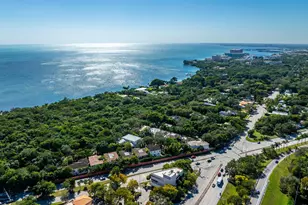 2765 Brickell Ct, Miami, FL 33129 - Photo 57