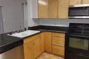 430 Commodore Dr, Plantation, FL 33325 - Photo 3