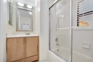 3406 Emerald Oaks Dr, Hollywood, FL 33021 - Photo 23