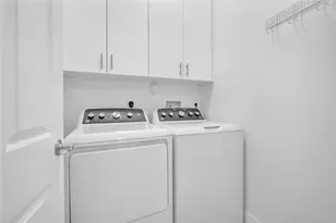 6809 N Lakeside Circle, Davie, FL 33314 - Photo 13