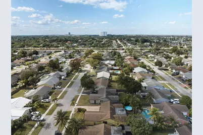 10955 NW 27th Street, Sunrise, FL 33322 - Photo 5