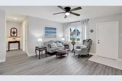 4953 NW 48 Avenue, Tamarac, FL 33319 - Photo 9