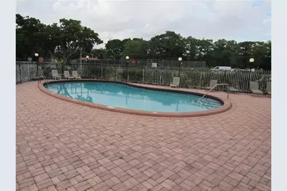 8000 Colony Circle #201, Tamarac, FL 33321 - Photo 15
