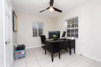 704 NE 14th Place, Fort Lauderdale, FL 33304 - Photo 7