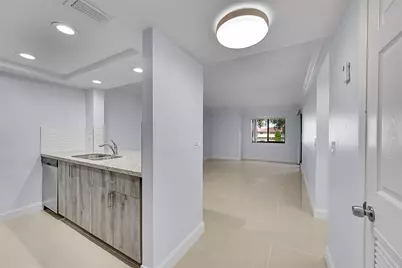 10001 W Atlantic Boulevard #221, Coral Springs, FL 33071 - Photo 3