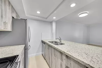 10001 W Atlantic Boulevard #221, Coral Springs, FL 33071 - Photo 9