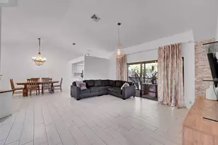 10511 NW 10th St, Plantation, FL 33322 - Photo 3