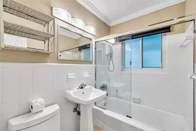 3497 NE 19th Avenue, Oakland Park, FL 33306 - Photo 39