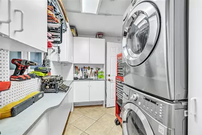 3497 NE 19th Avenue, Oakland Park, FL 33306 - Photo 43