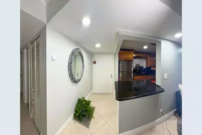 5160 Las Verdes Circle #103, Delray Beach, FL 33484 - Photo 3